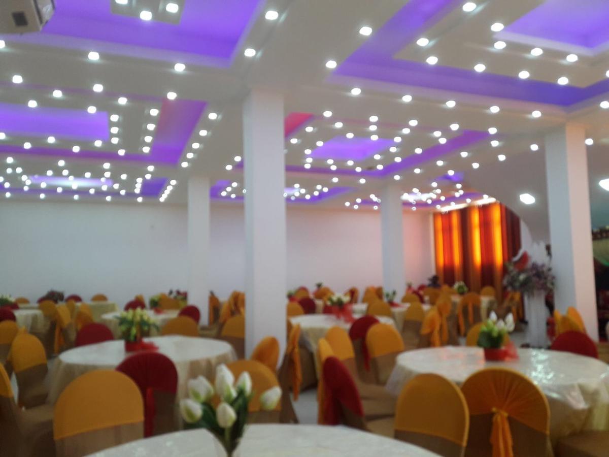 Avanya Hotel And Reception Hall Angunakolapelessa Zewnętrze zdjęcie
